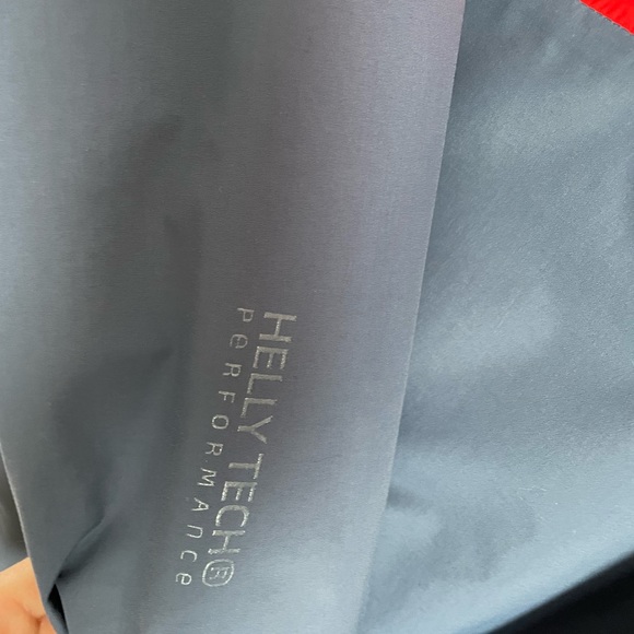 Helly Hansen windbreaker jacket - Picture 7 of 7